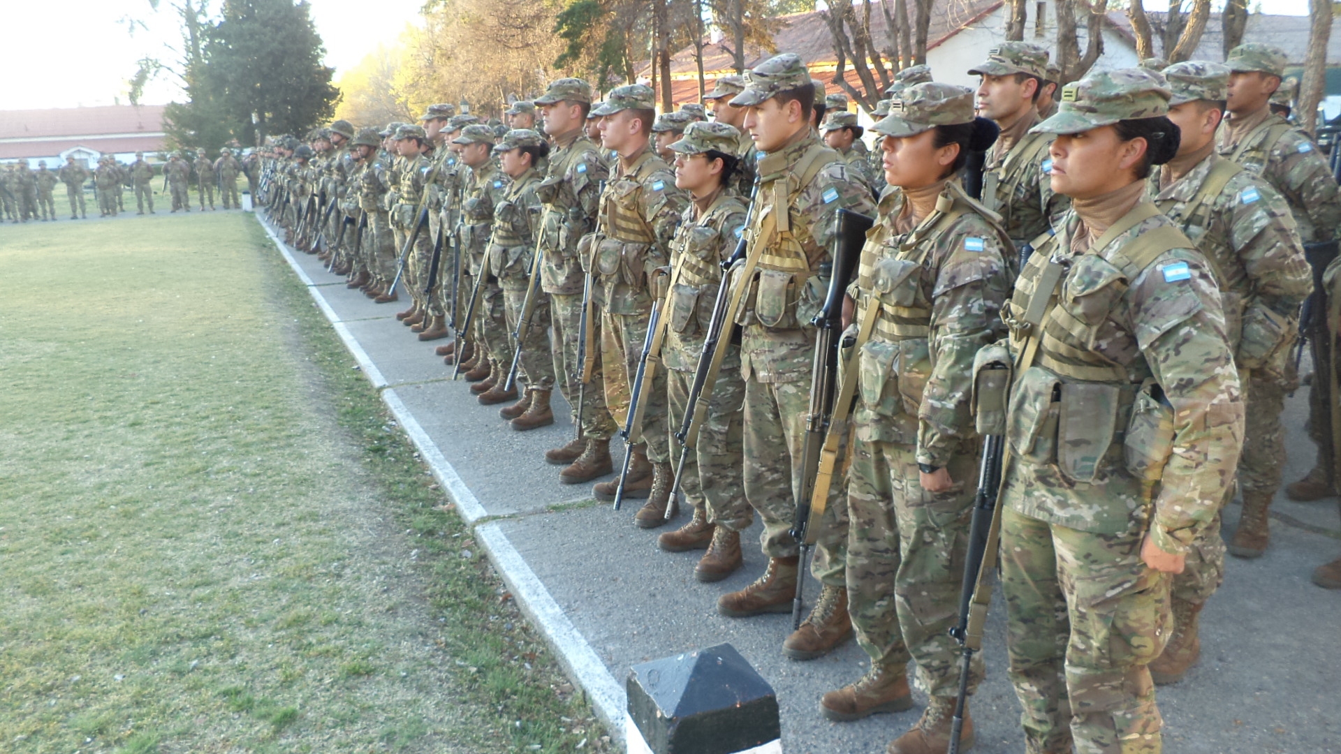 El Batallón de Infantería del Colegio Militar se adiestró ...